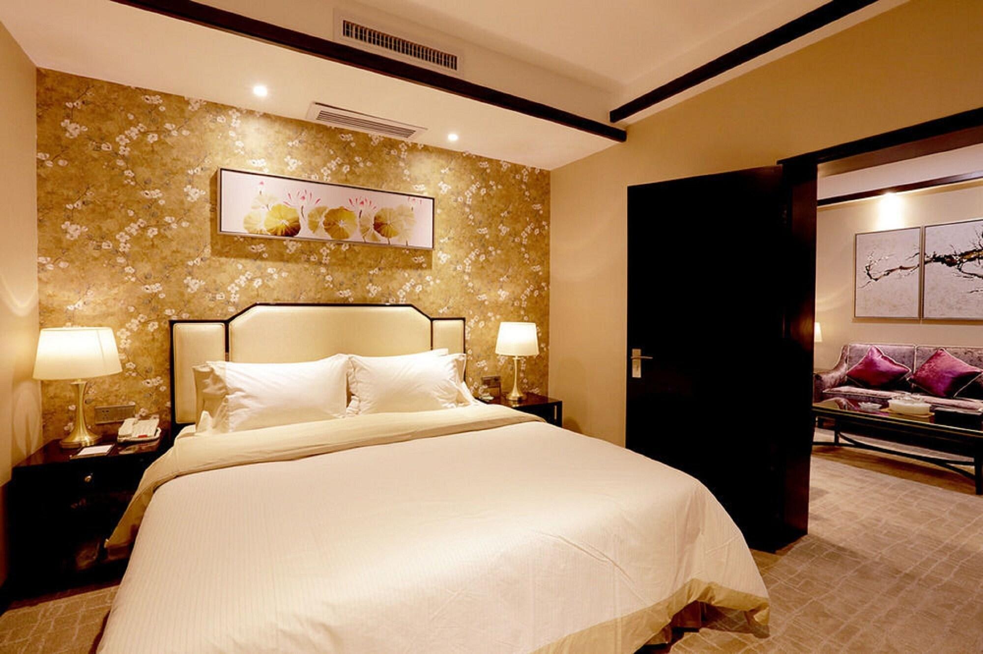 גואנגג'ואו Mandarin Hotel מראה חיצוני תמונה
