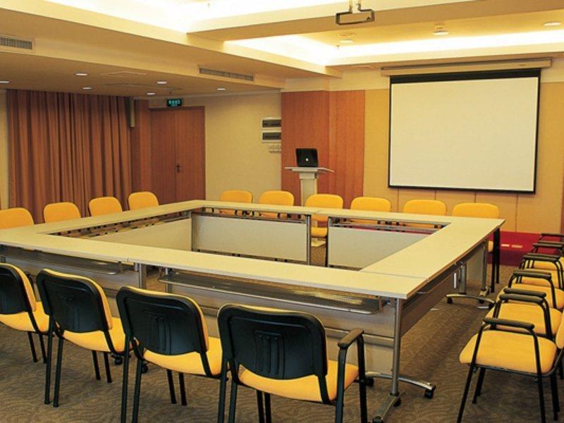 גואנגג'ואו Mandarin Hotel מראה חיצוני תמונה