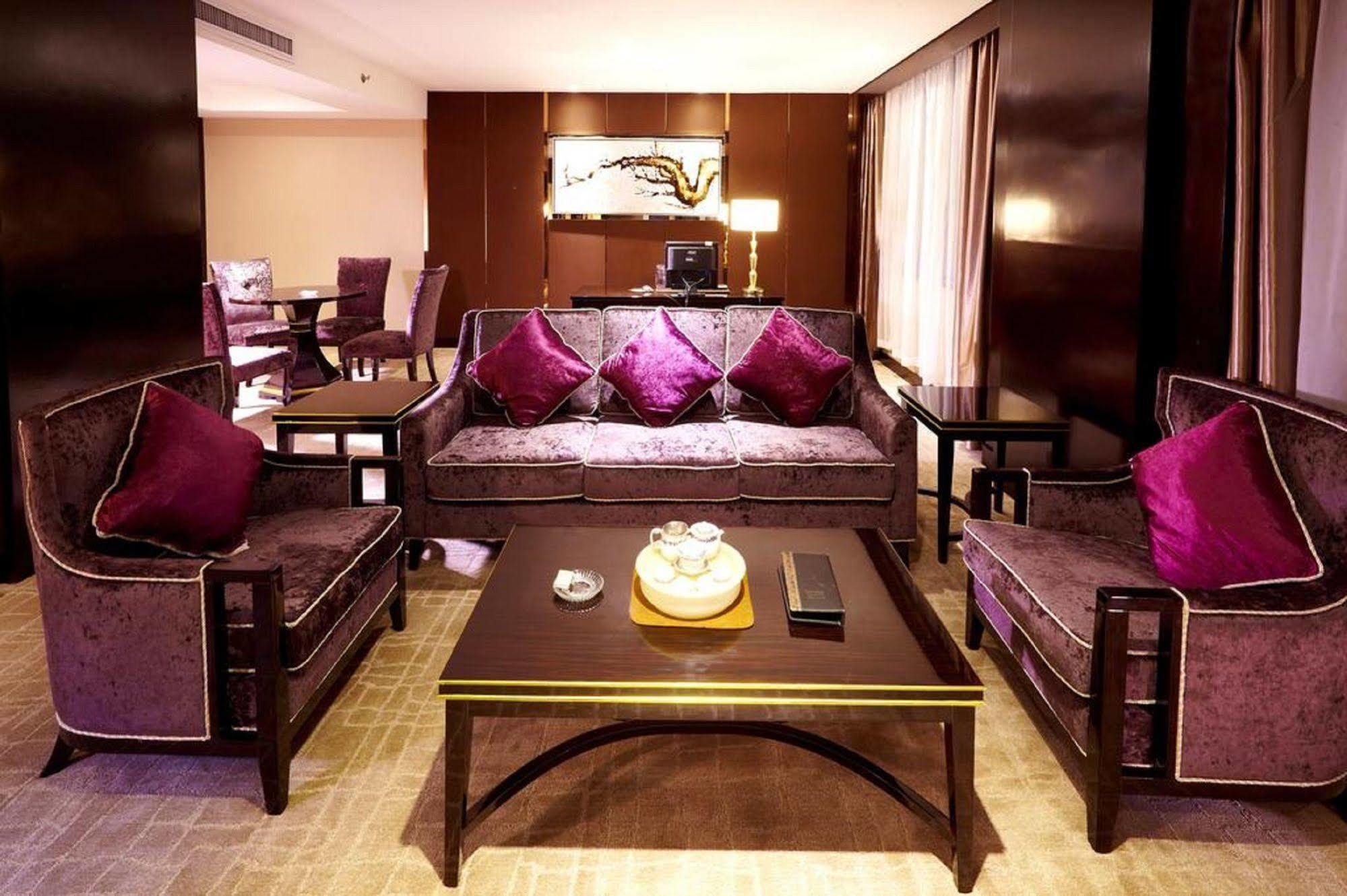 גואנגג'ואו Mandarin Hotel מראה חיצוני תמונה