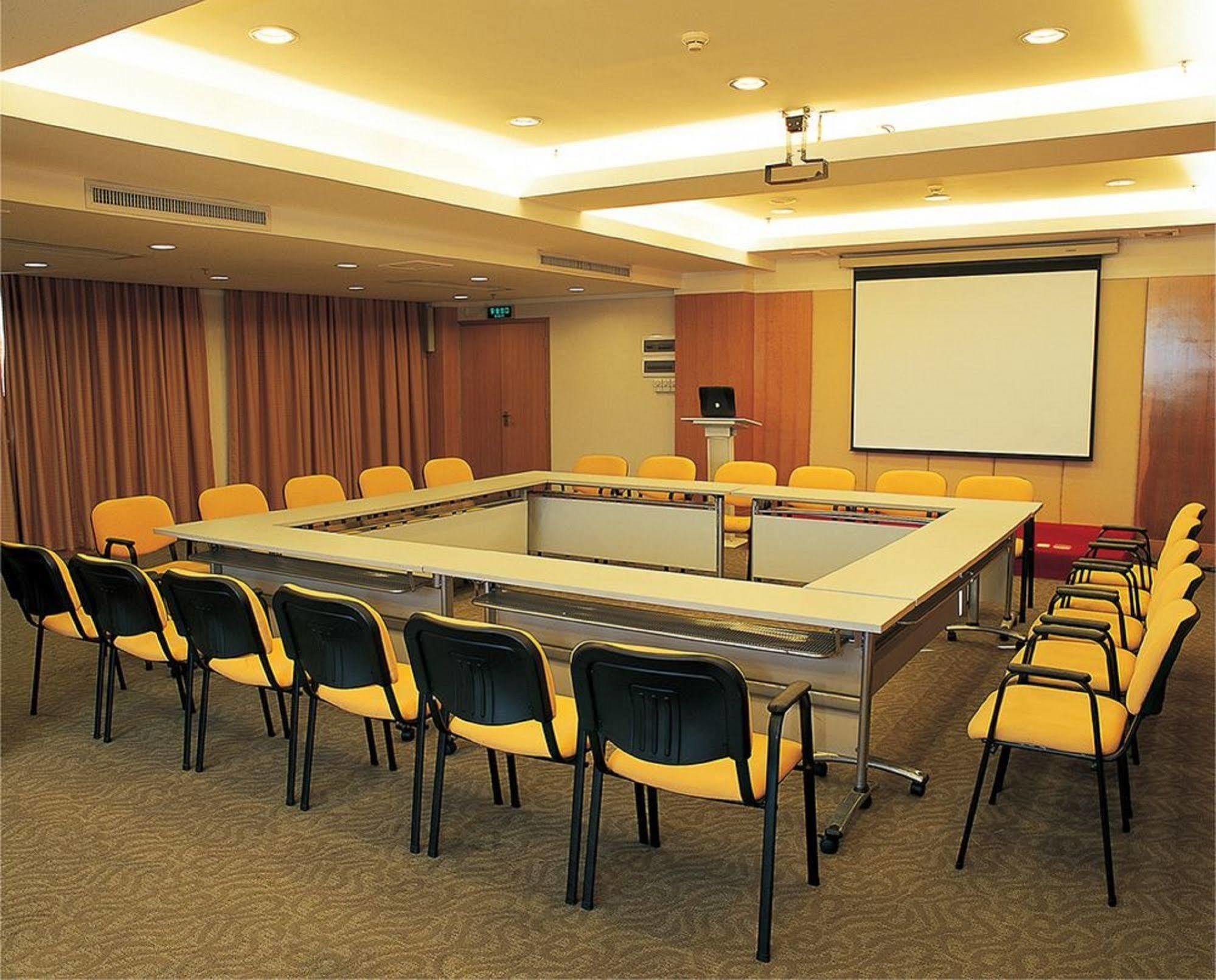 גואנגג'ואו Mandarin Hotel מראה חיצוני תמונה