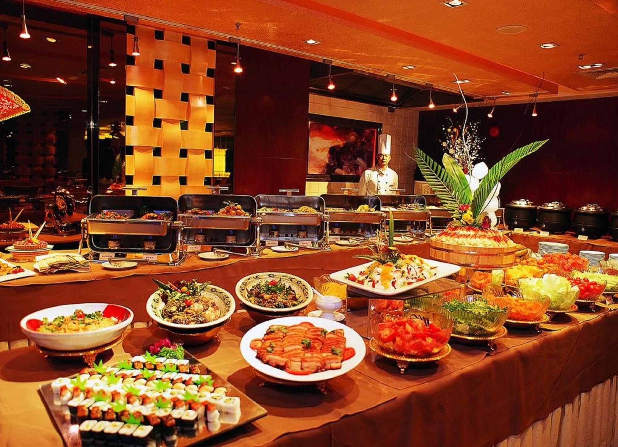 גואנגג'ואו Mandarin Hotel מראה חיצוני תמונה